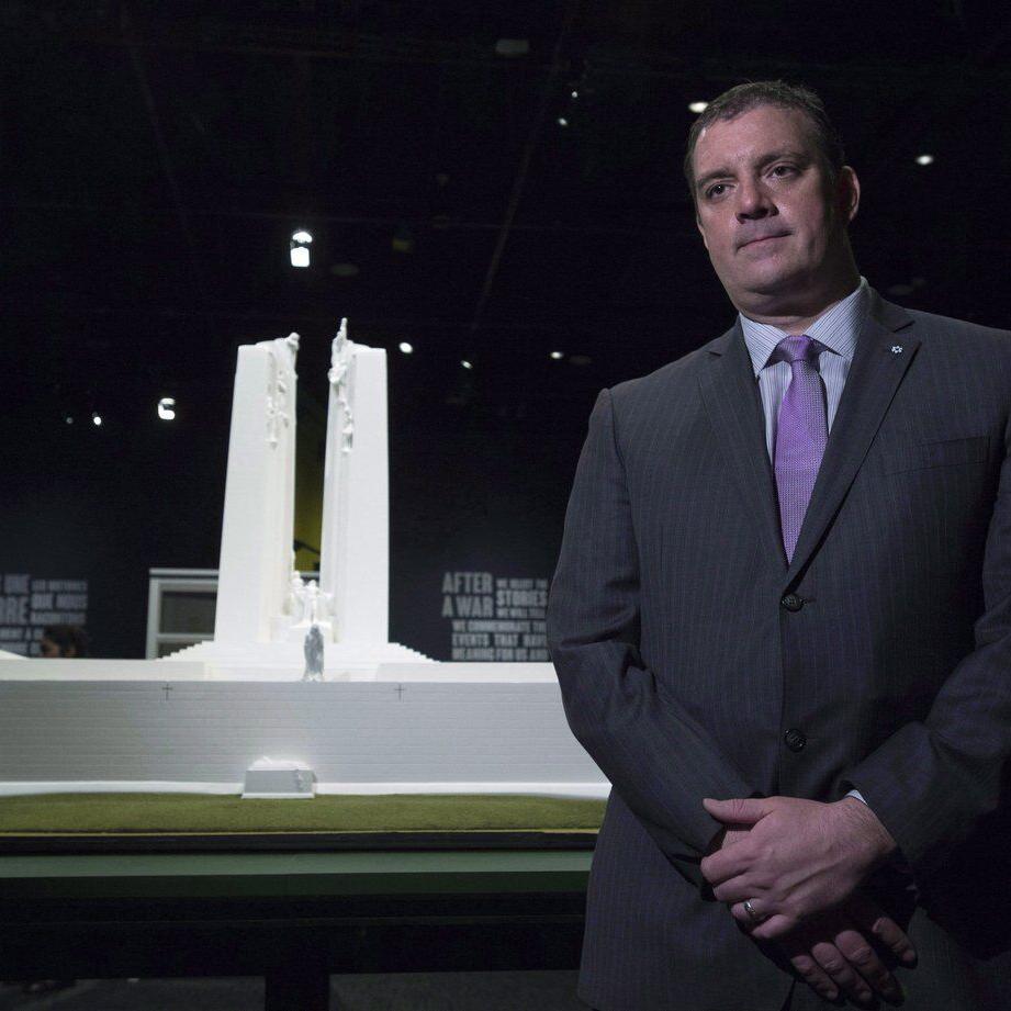 ºÚÁϳԹÏÍø War Museum's chief historian, Tim Cook, dies